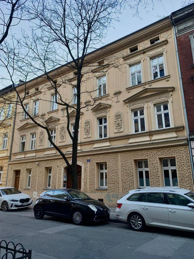 D7 Apartament *